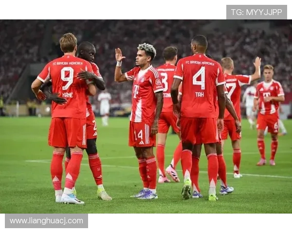 拜仁阵容豪华却表现混乱，结构性问题对赛季走势形成制约